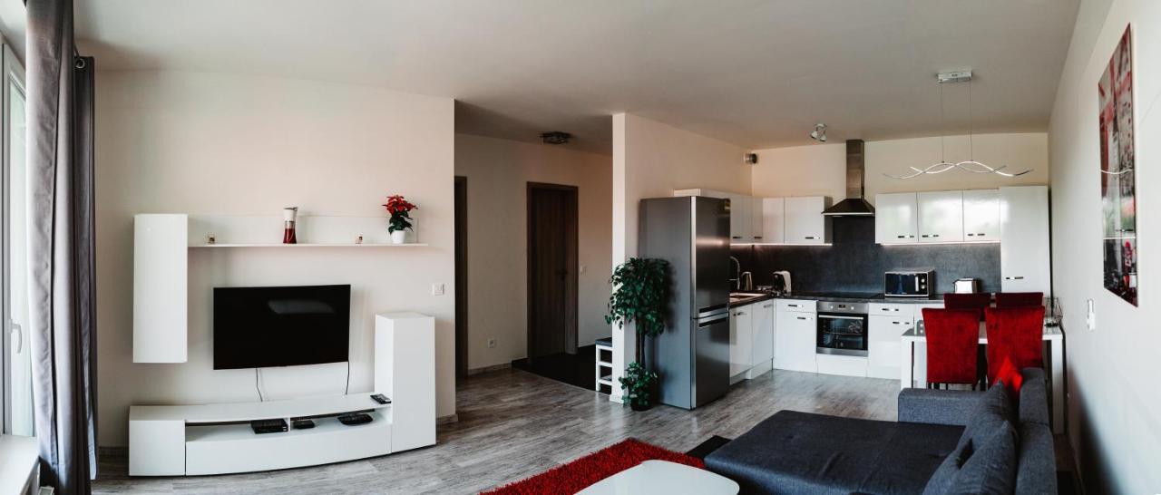 Ah Radnica Apartment Caşonia Exterior foto